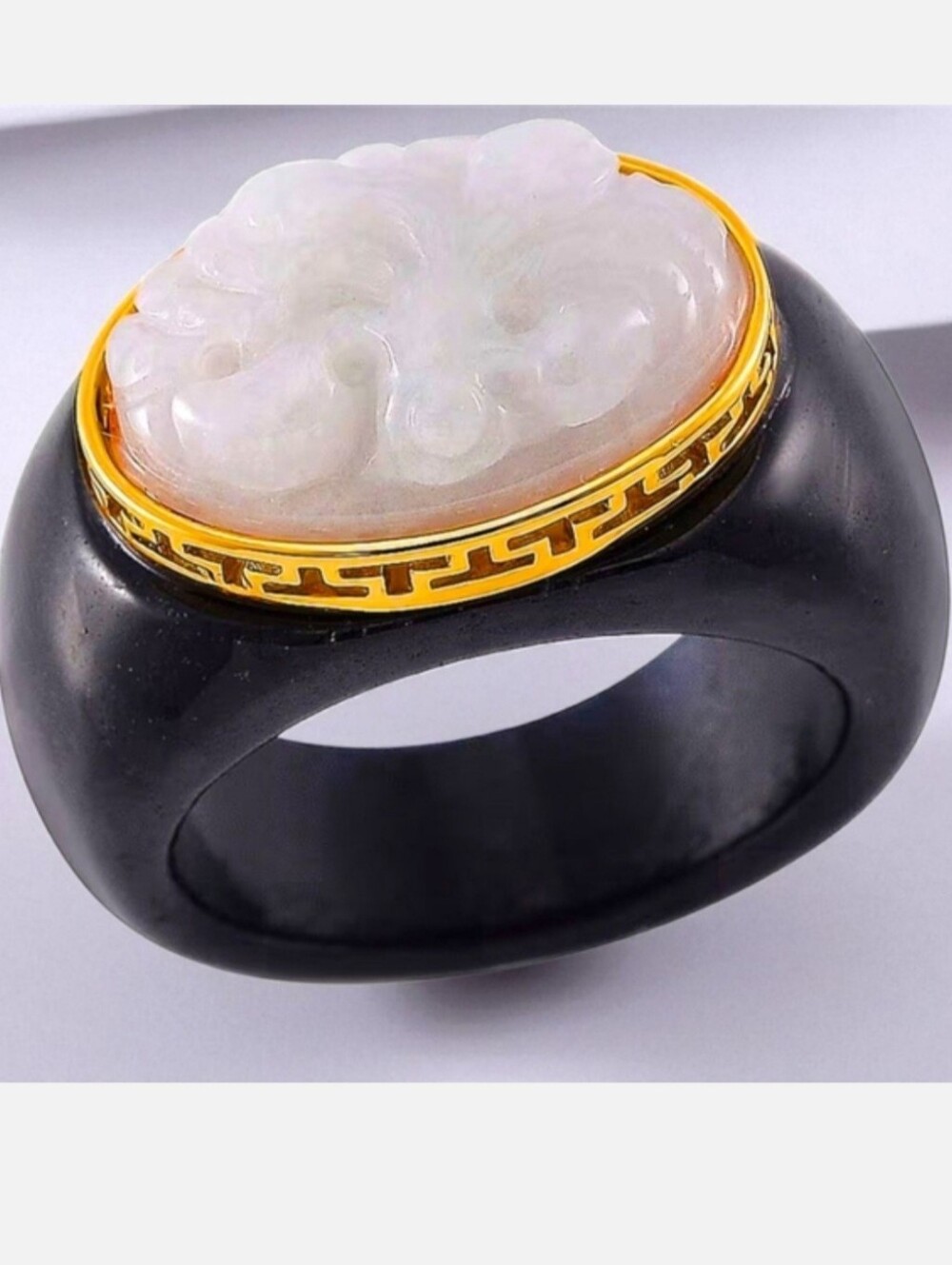🔥18K Yellow Gold Vermeil Hand Carved Natural and Black Jade 49.60 ctw Ring